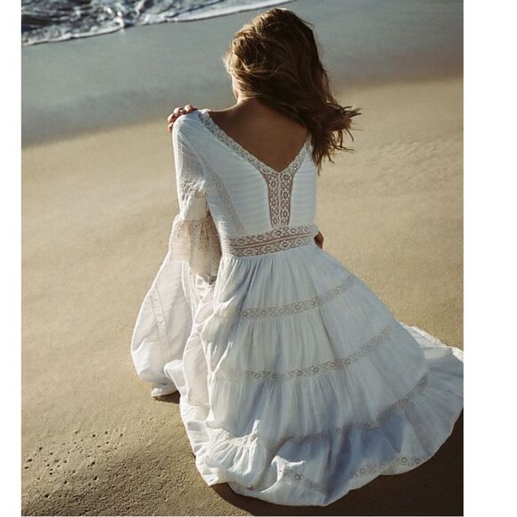 Spell Dresses & Skirts - 🍒NWT🍒 SPELL TUULA SENORITA GOWN